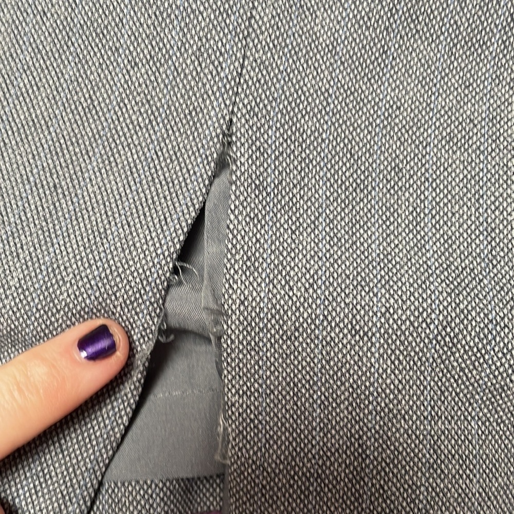 Grey Suit - Picture 4 of 6